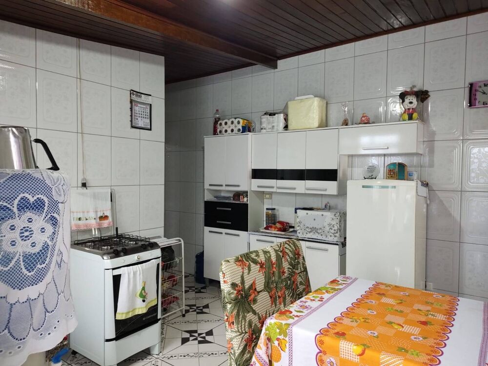 Casa à venda com 2 quartos, 105m² - Foto 4