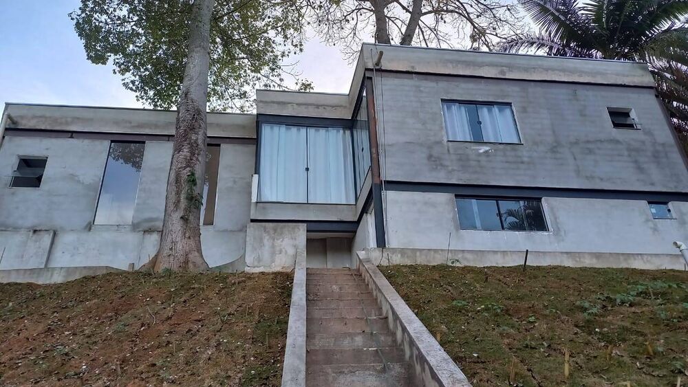 Casa à venda com 2 quartos, 180m² - Foto 4