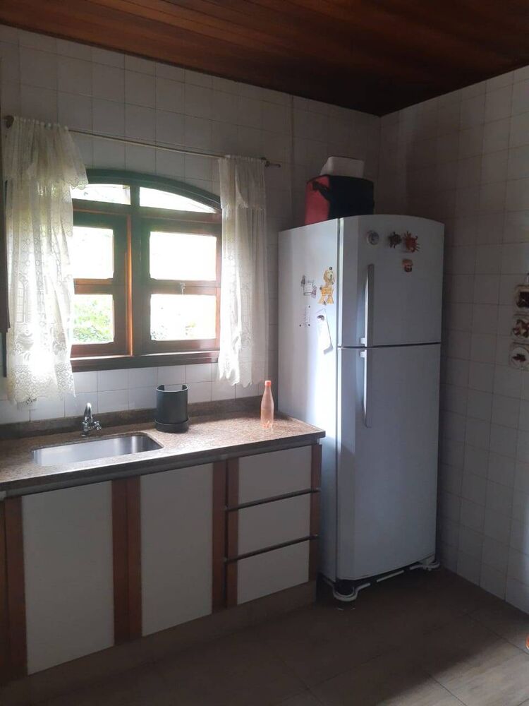 Chácara à venda com 3 quartos, 200m² - Foto 5