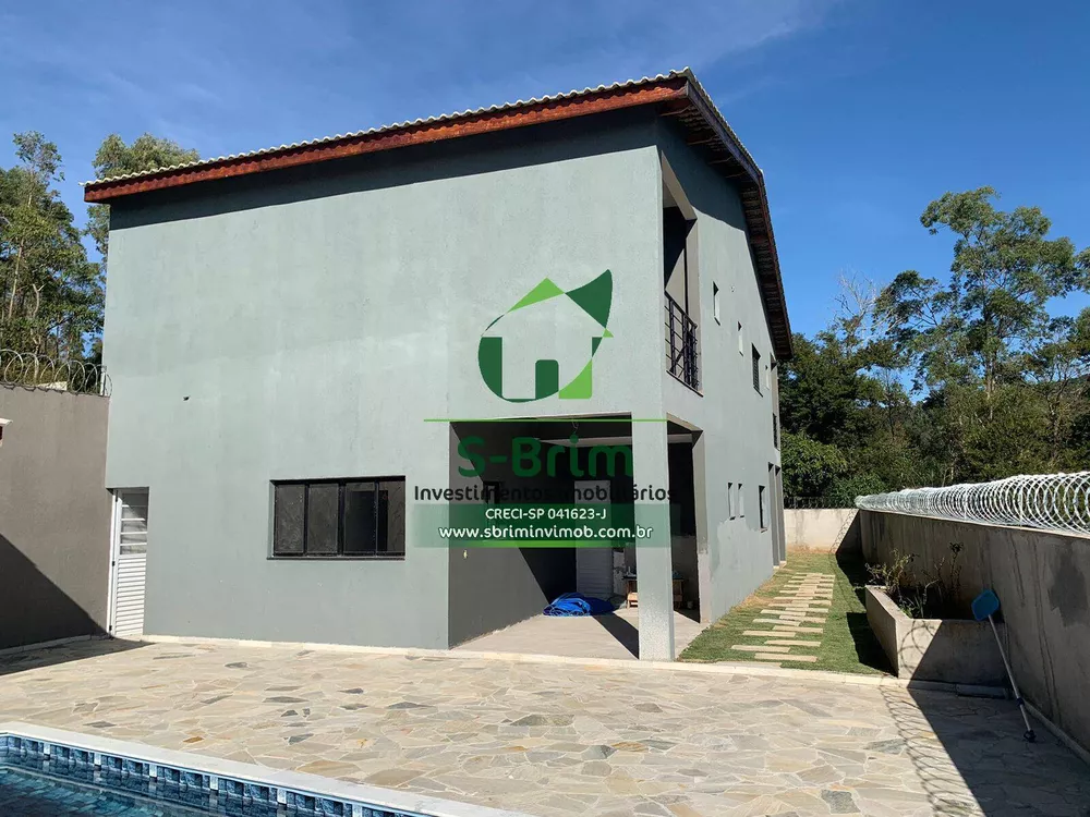 Casa à venda com 3 quartos, 260m² - Foto 1