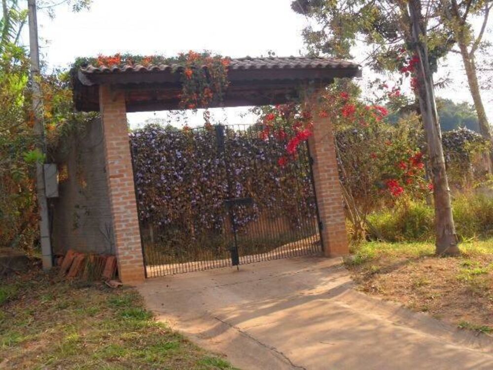 Sítio à venda com 4 quartos, 150m² - Foto 2