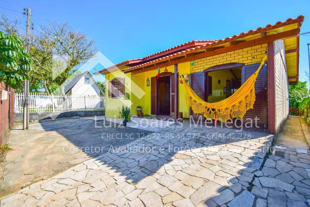 Casa à venda com 3 quartos, 92m² - Foto 1