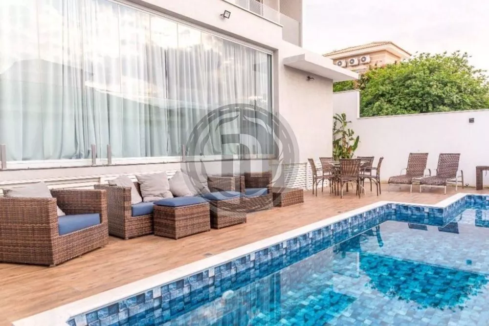 Casa de Condomínio à venda com 4 quartos, 400m² - Foto 4