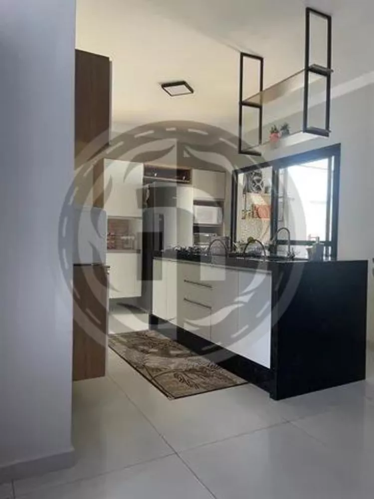 Casa de Condomínio à venda com 3 quartos, 140m² - Foto 2