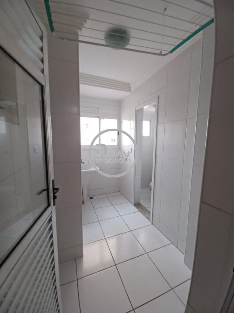 Apartamento para alugar com 3 quartos, 96m² - Foto 9
