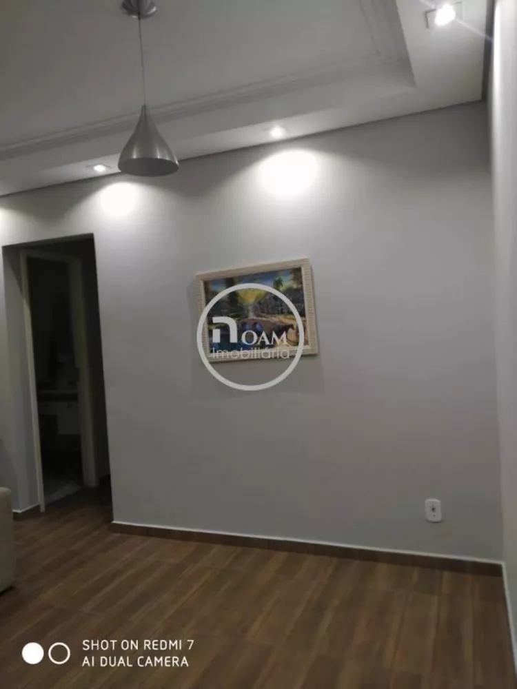 Apartamento à venda com 2 quartos, 47m² - Foto 2