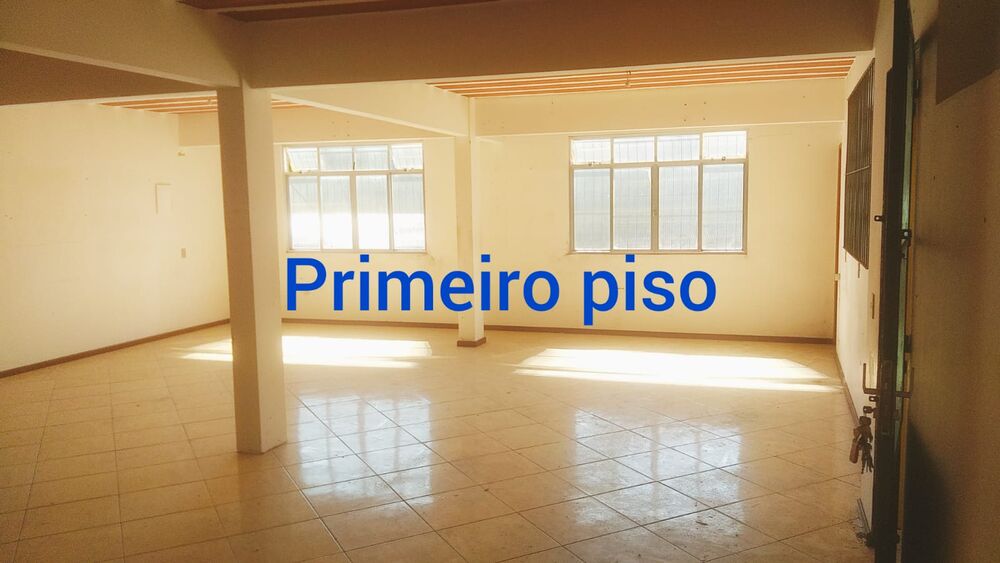 Casa Comercial à venda com 4 quartos, 207m² - Foto 8