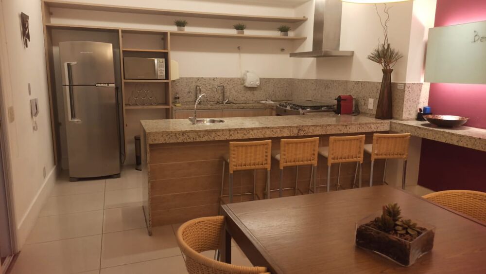 Apartamento à venda e aluguel com 2 quartos, 70m² - Foto 10