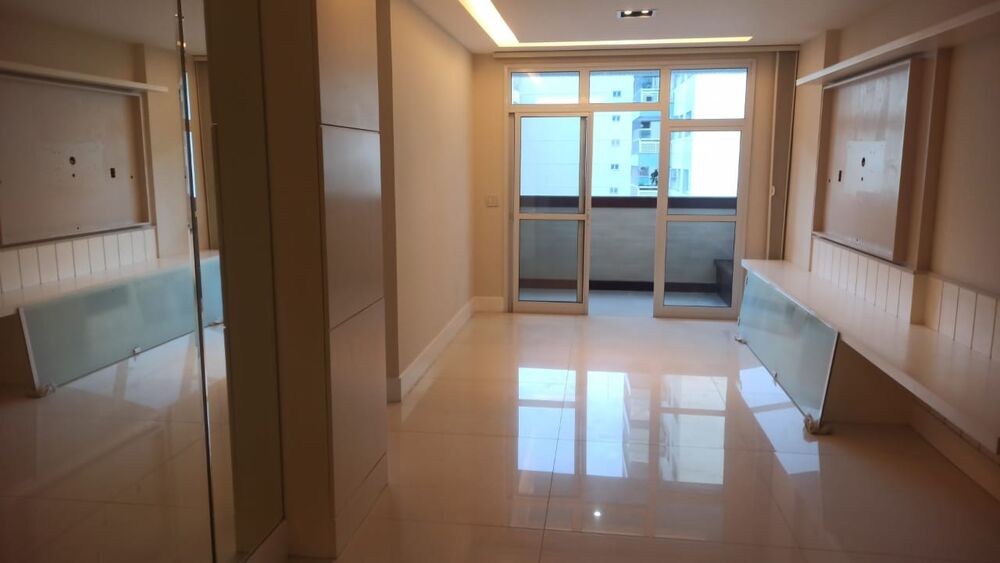 Apartamento à venda e aluguel com 2 quartos, 70m² - Foto 12