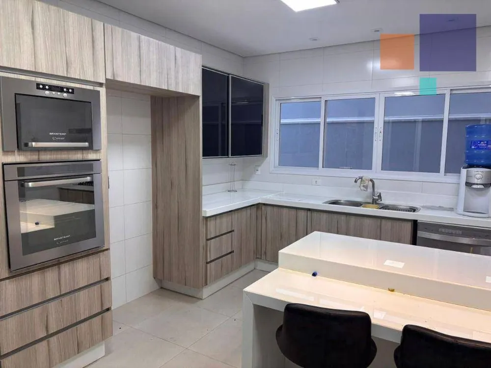 Sobrado, 4 quartos, 378 m² - Foto 6
