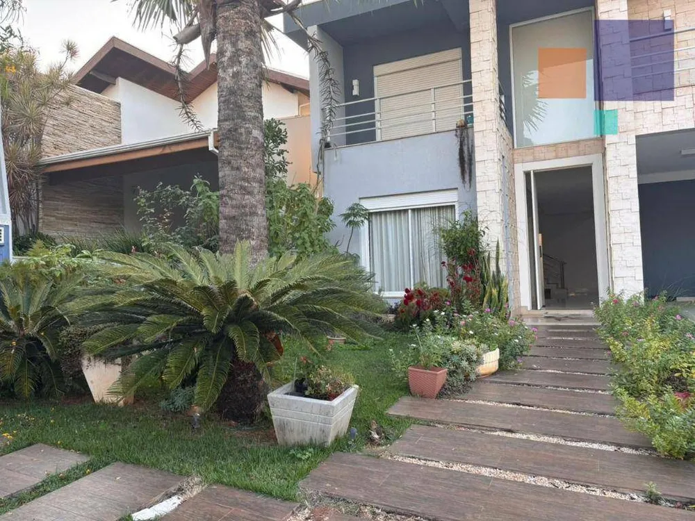 Sobrado, 4 quartos, 378 m² - Foto 1