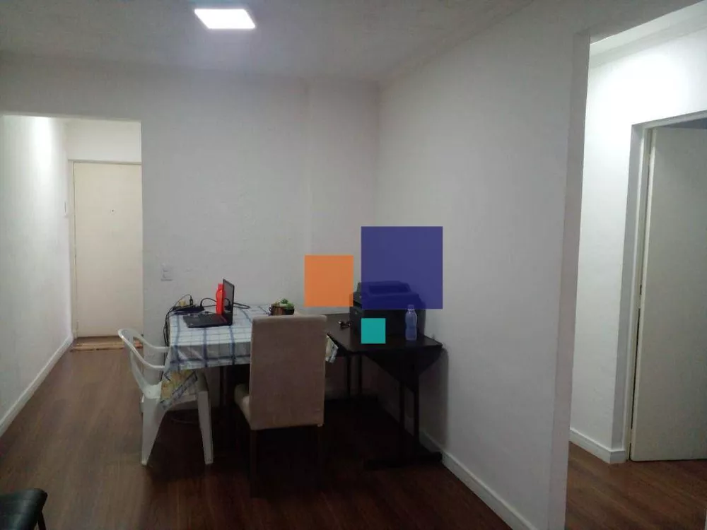 Apartamento à venda com 3 quartos, 75m² - Foto 2