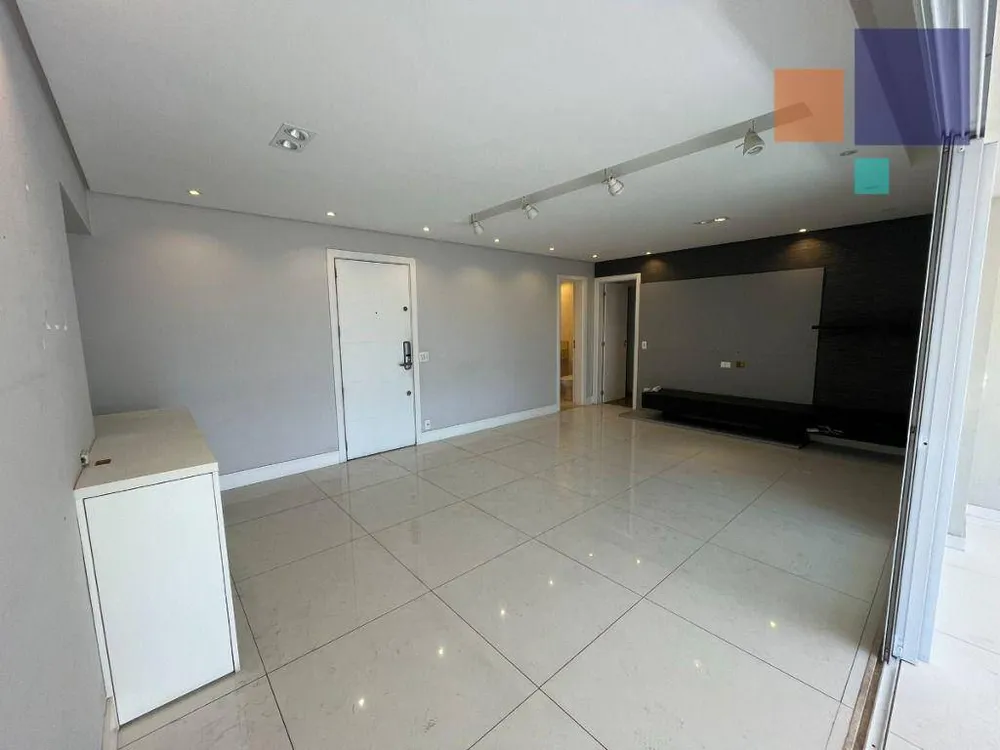 Apartamento, 3 quartos, 140 m² - Foto 2