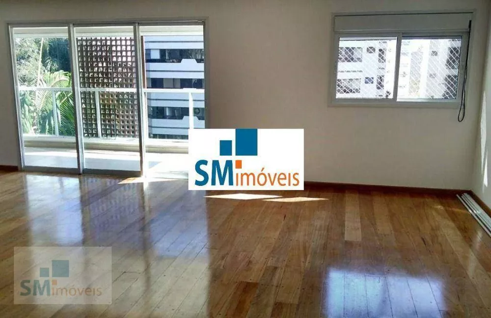 Apartamento para alugar com 4 quartos, 240m² - Foto 1