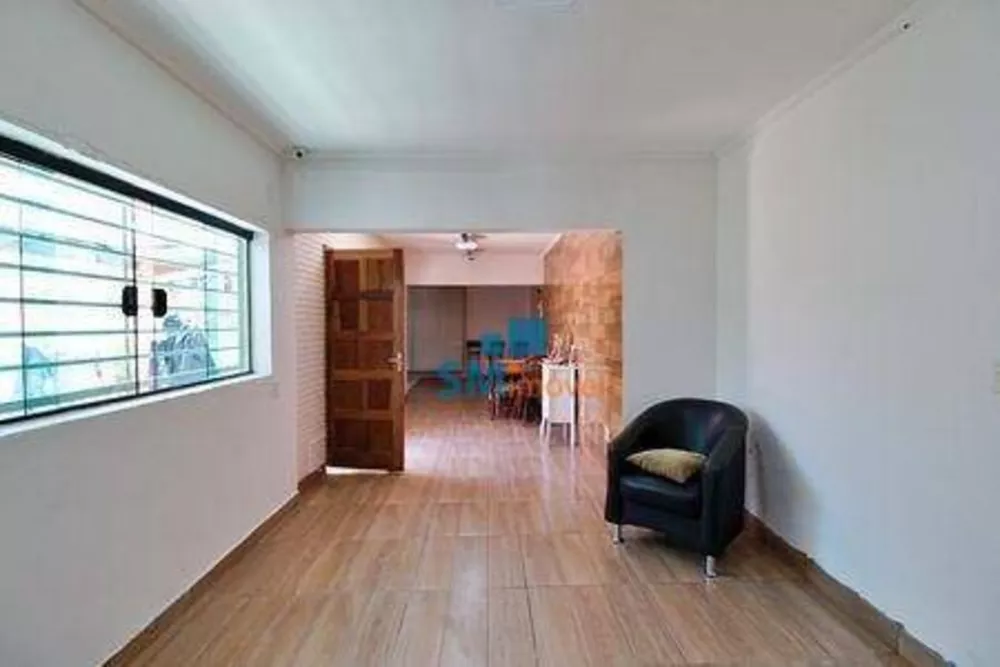 Casa à venda com 5 quartos, 250m² - Foto 2