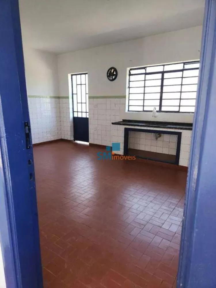 Casa para alugar com 3 quartos, 175m² - Foto 3