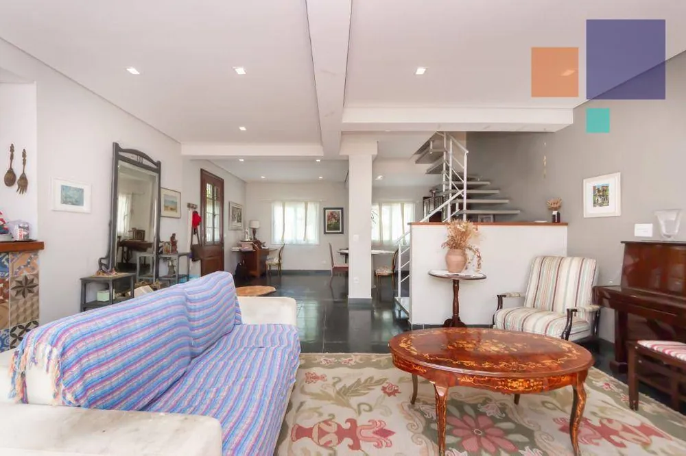 Sobrado, 4 quartos, 270 m² - Foto 1
