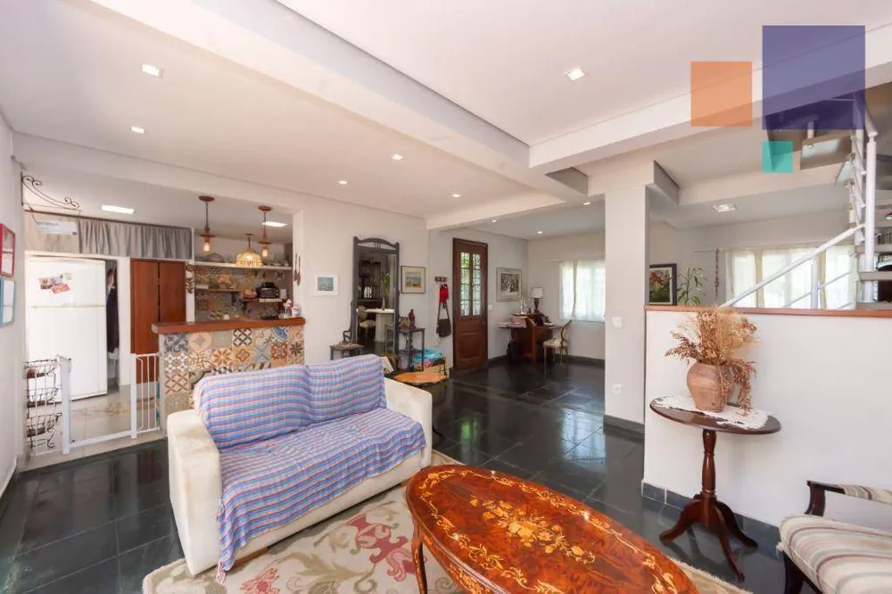 Sobrado, 4 quartos, 270 m² - Foto 2