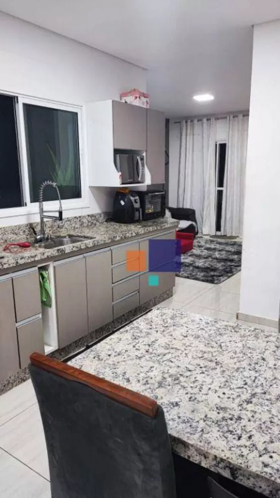 Apartamento à venda com 2 quartos, 70m² - Foto 1