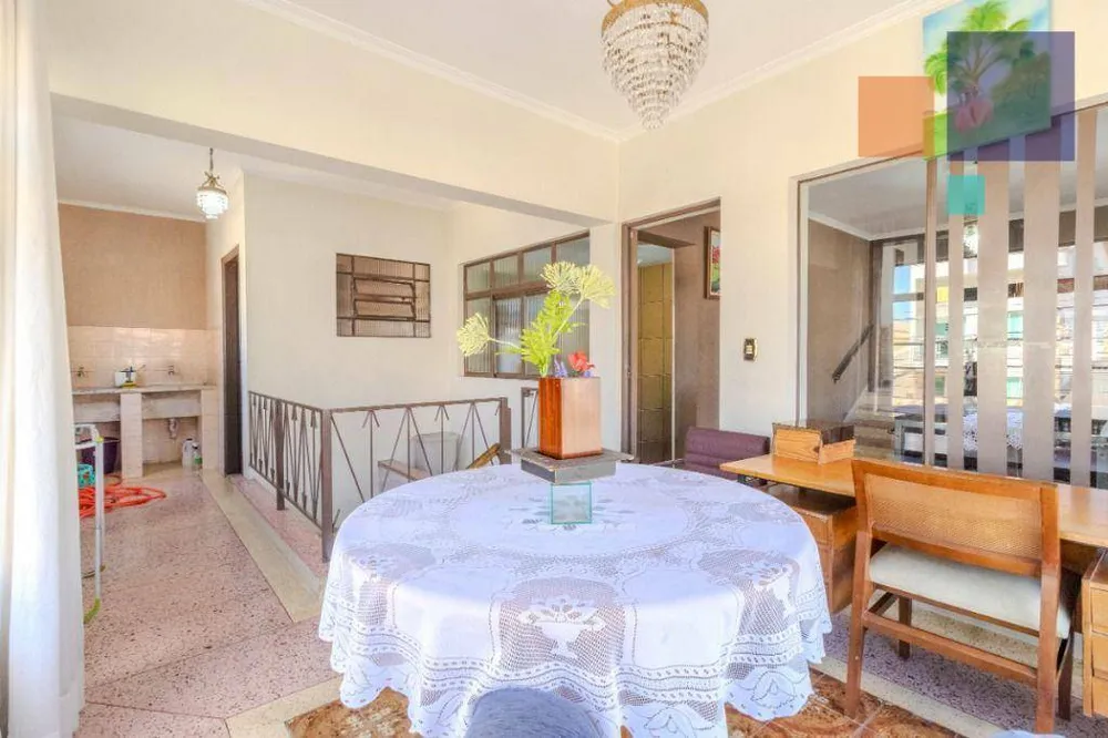 Casa, 3 quartos, 194 m² - Foto 1