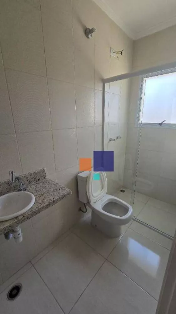 Sobrado à venda e aluguel com 3 quartos, 244m² - Foto 5