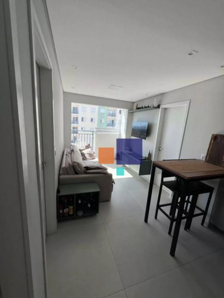 Apartamento à venda com 2 quartos, 40m² - Foto 4