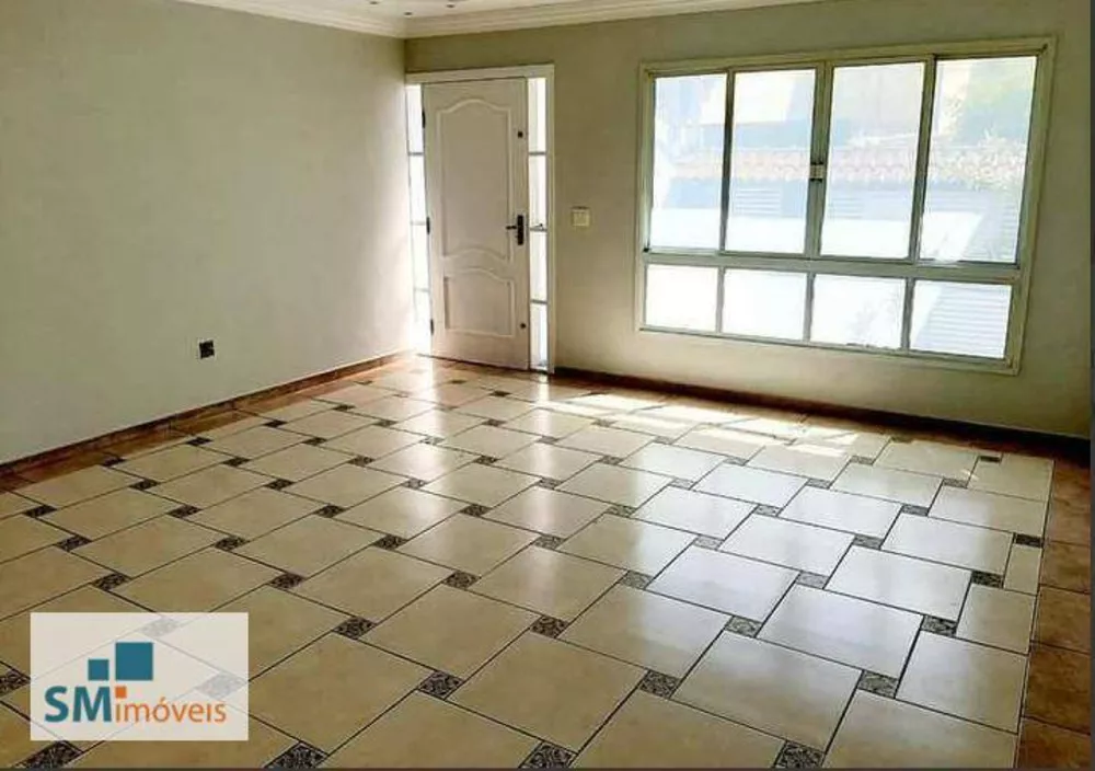 Sobrado à venda com 3 quartos, 325m² - Foto 1