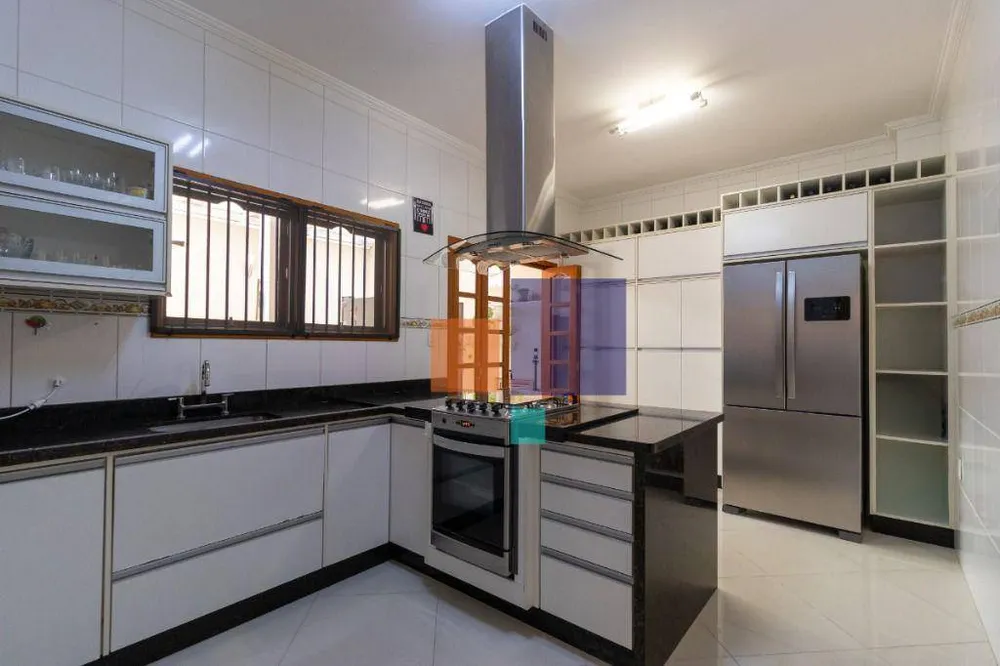 Sobrado, 3 quartos, 241 m² - Foto 7