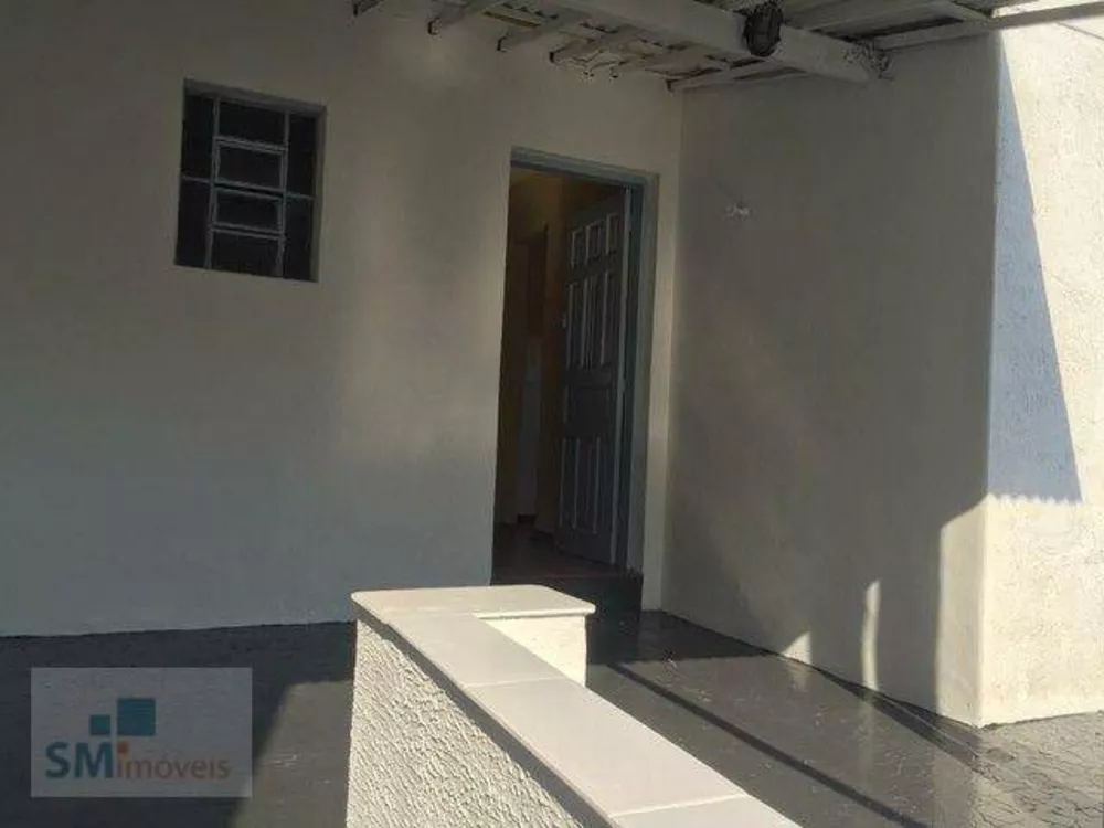 Casa à venda com 2 quartos, 190m² - Foto 2