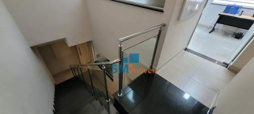 Sobrado à venda com 6 quartos, 247m² - Foto 8