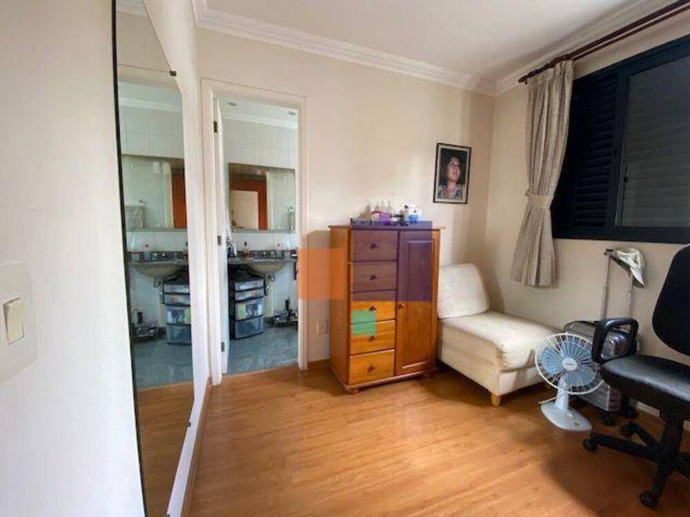 Apartamento para alugar com 3 quartos, 118m² - Foto 13