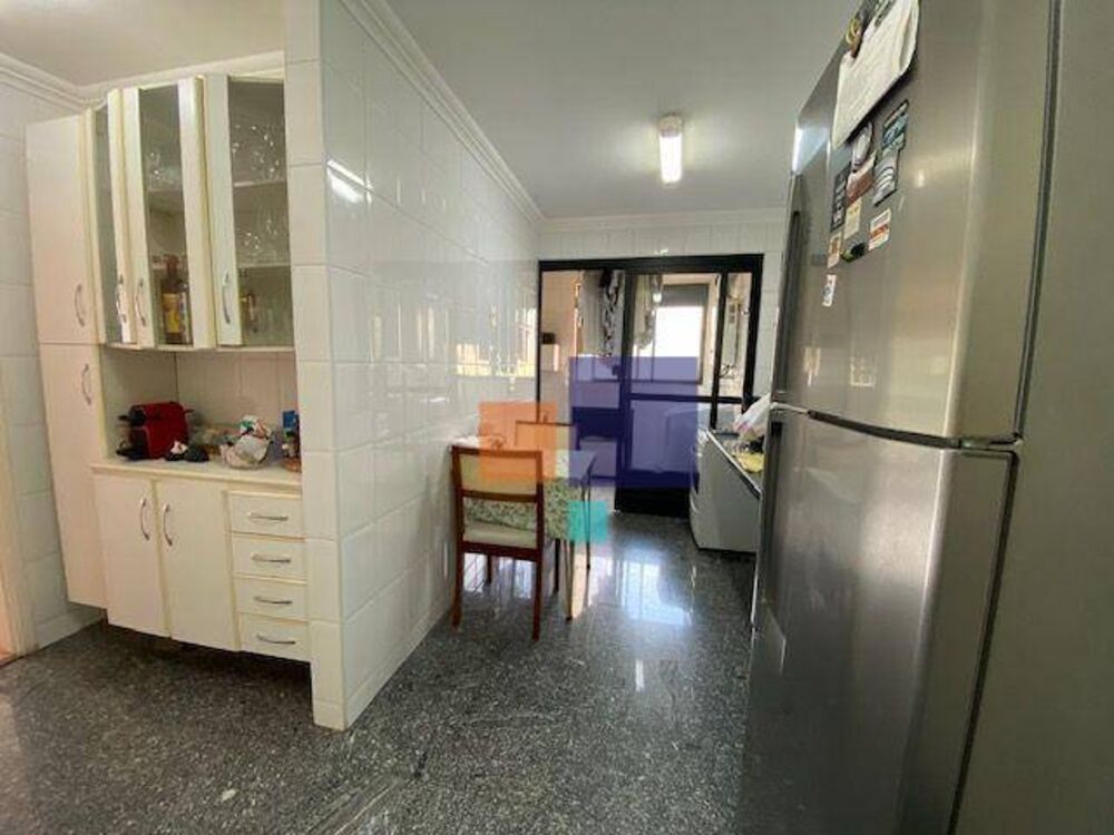 Apartamento para alugar com 3 quartos, 118m² - Foto 10