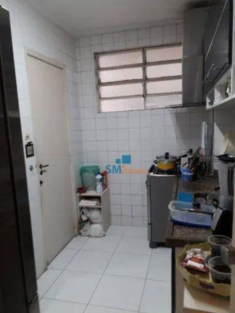 Apartamento à venda com 2 quartos, 75m² - Foto 2