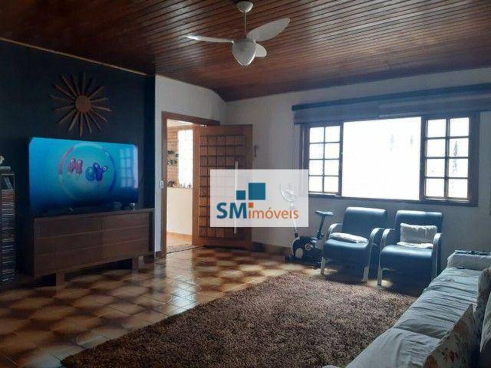 Chácara à venda com 3 quartos, 2335m² - Foto 8