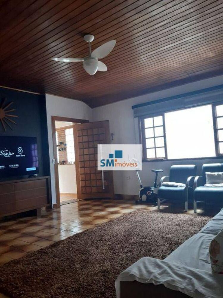 Chácara à venda com 3 quartos, 2335m² - Foto 7