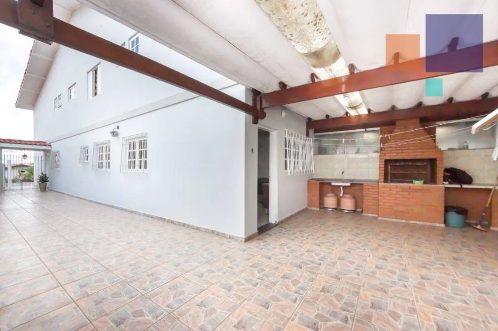 Sobrado, 3 quartos, 243 m² - Foto 2
