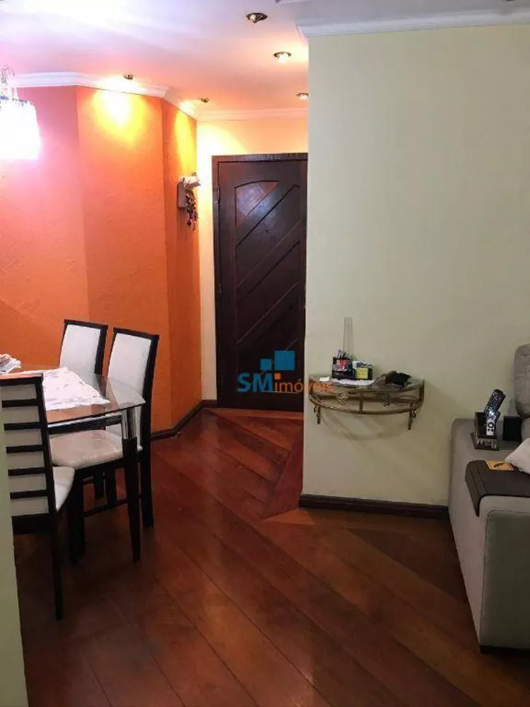 Apartamento à venda com 2 quartos, 68m² - Foto 2