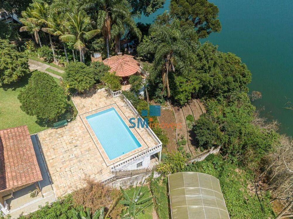 Chácara à venda com 6 quartos, 2350m² - Foto 1