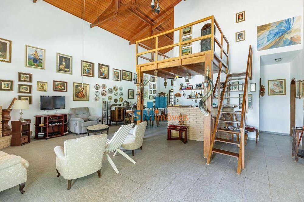 Chácara à venda com 6 quartos, 2350m² - Foto 2