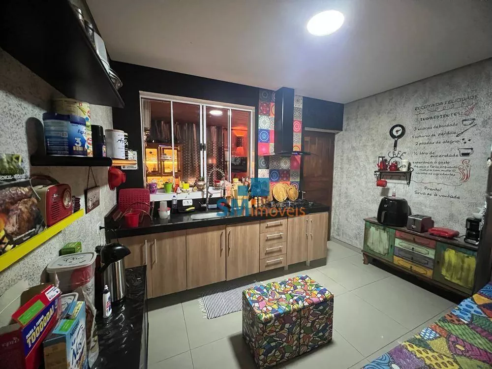 Sobrado à venda com 3 quartos, 114m² - Foto 3