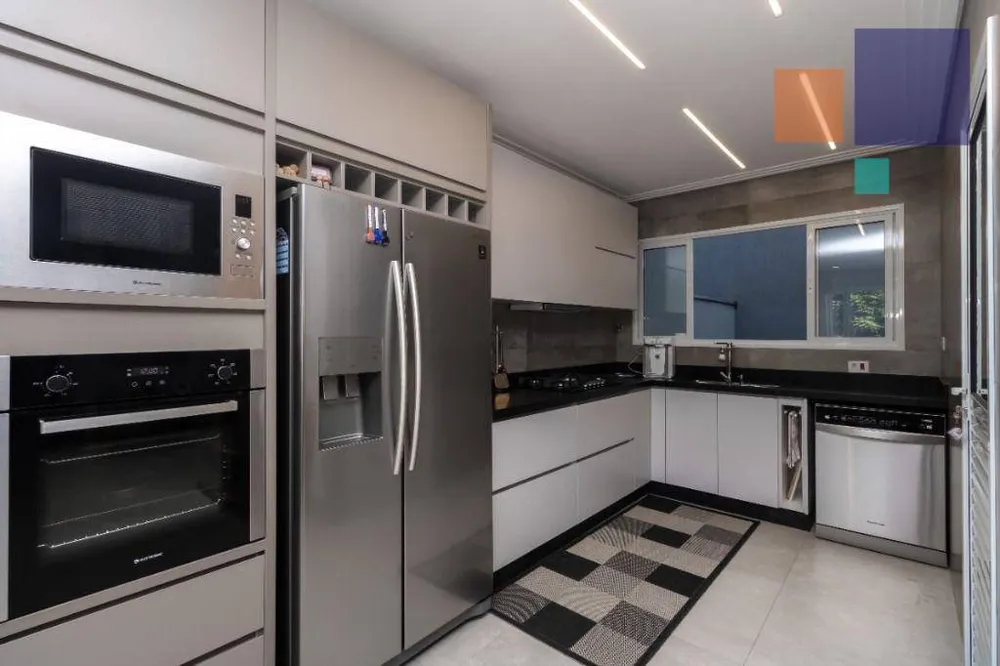 Casa, 3 quartos, 183 m² - Foto 2