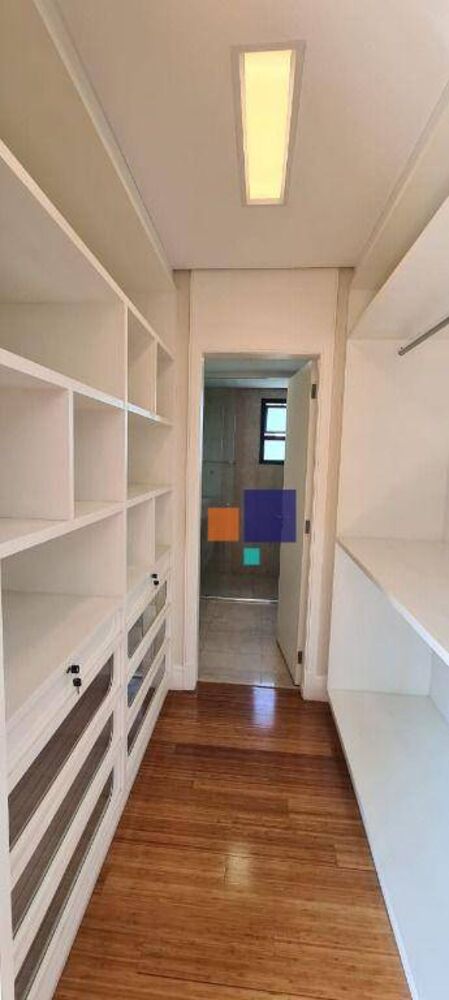 Apartamento para alugar com 4 quartos, 370m² - Foto 12