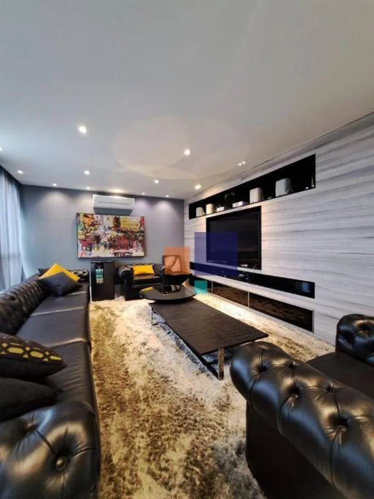 Cobertura, 3 quartos, 227 m² - Foto 3