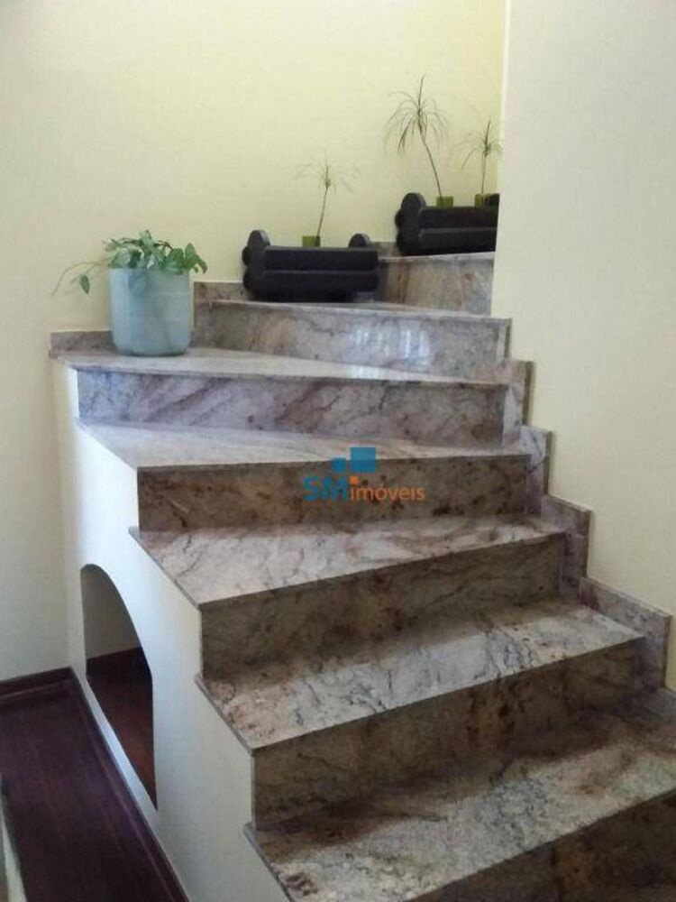 Sobrado à venda com 3 quartos, 248m² - Foto 11