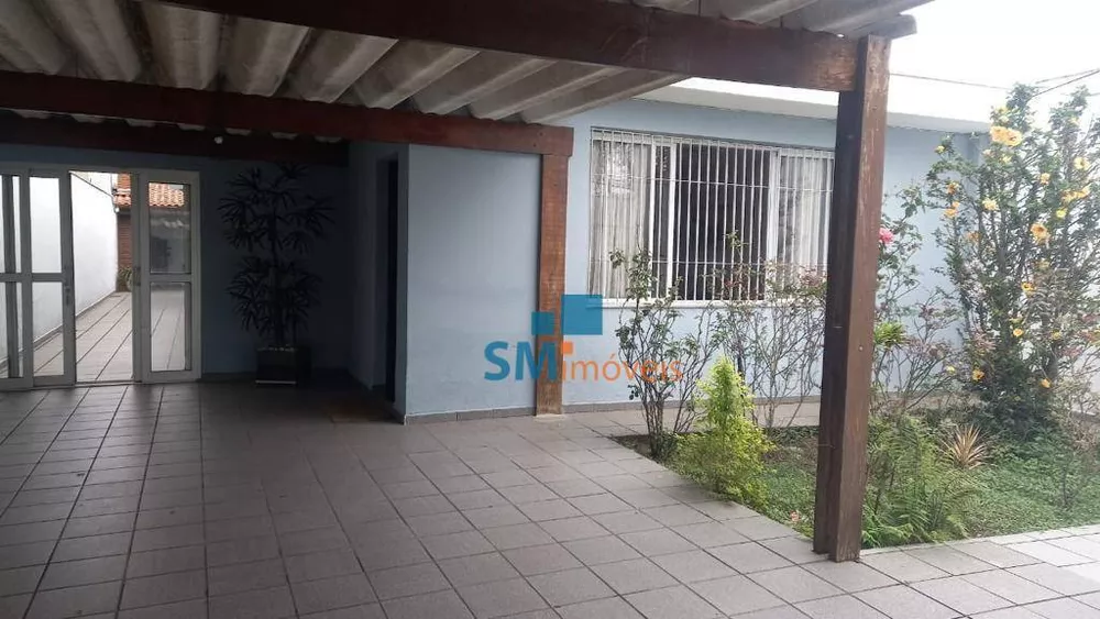 Casa à venda com 3 quartos, 250m² - Foto 1