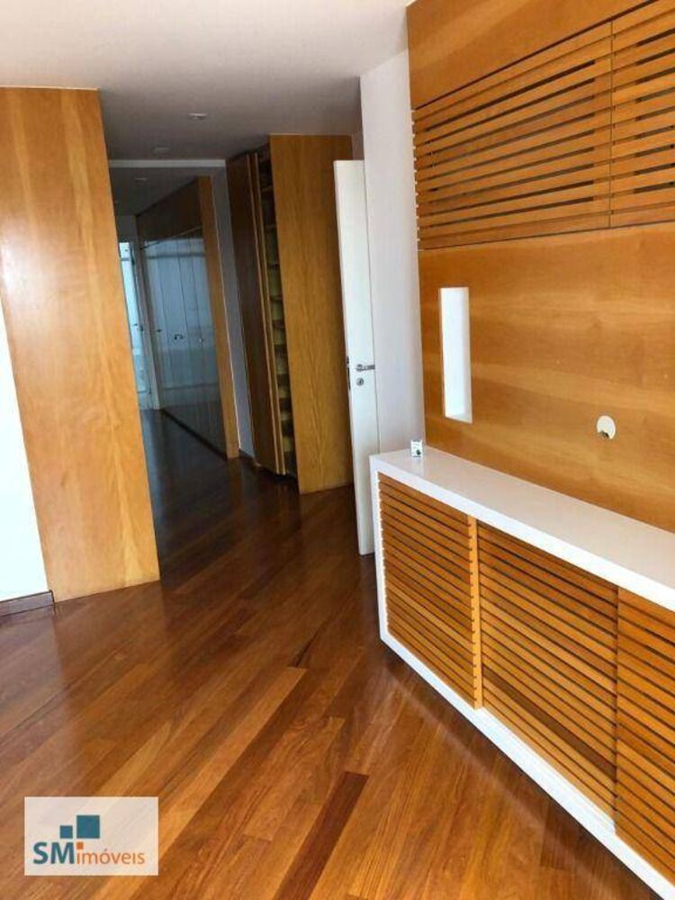 Cobertura para alugar com 4 quartos, 300m² - Foto 1