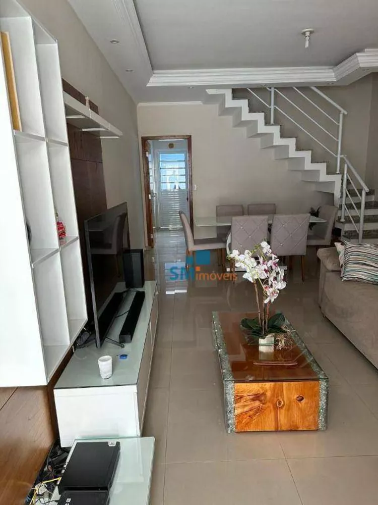 Sobrado à venda com 3 quartos, 110m² - Foto 2