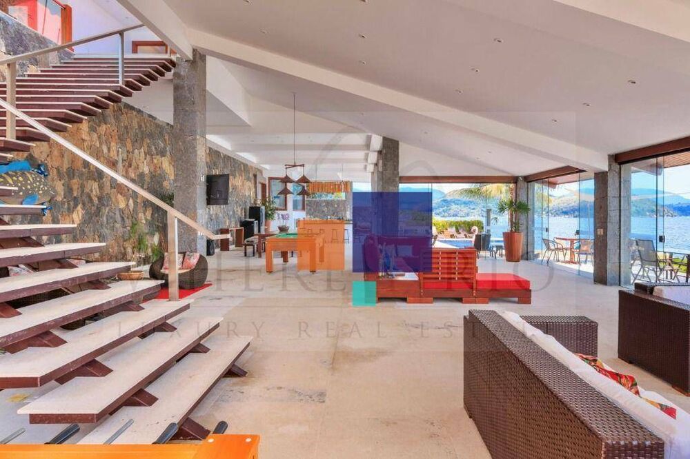 Casa, 13 quartos, 1400 m² - Foto 1