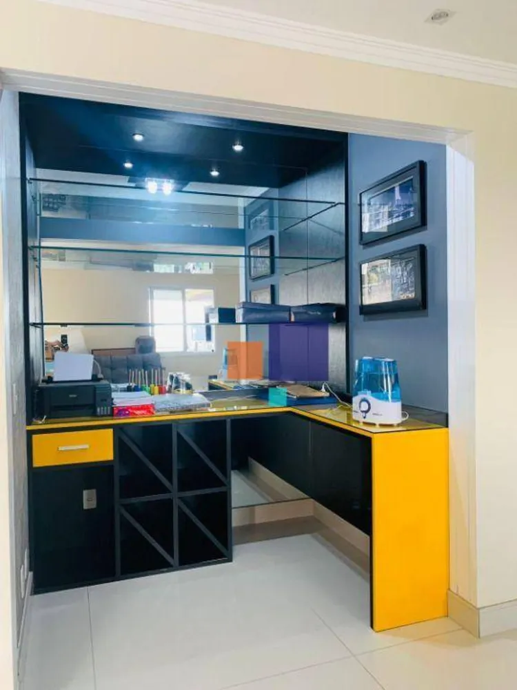 Apartamento, 3 quartos, 156 m² - Foto 1