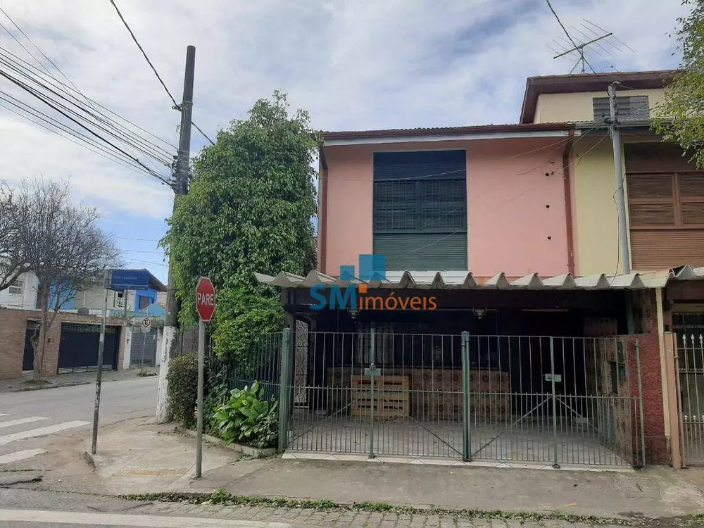 Sobrado à venda com 3 quartos, 174m² - Foto 1